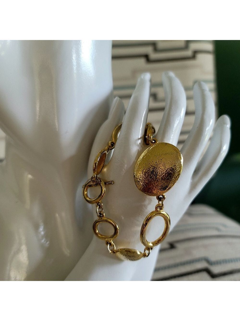 Fashion Gold Color Disc Chain Bracelet 7.5"